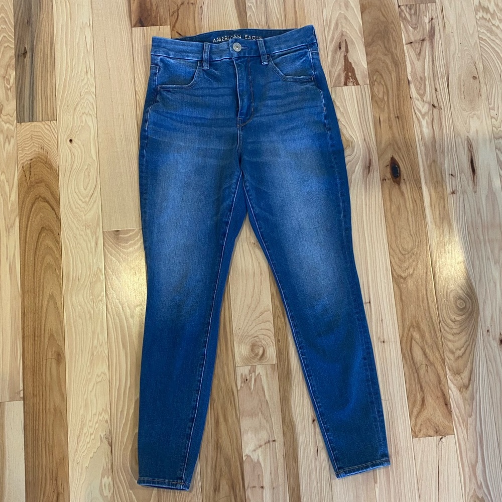 AMERICAN EAGLE skinny jeans, no rips